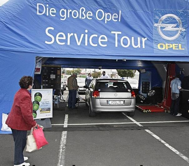 Opel Service Tour bringt die Werkstatt zum Kunden. Foto: Auto-Reporter/Opel